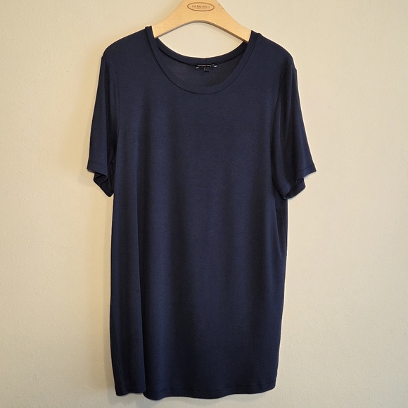 Universal Standard Navy Blue Roundneck T-Shirt Sz L Casual Relaxed Minimalist - Picture 1 of 8